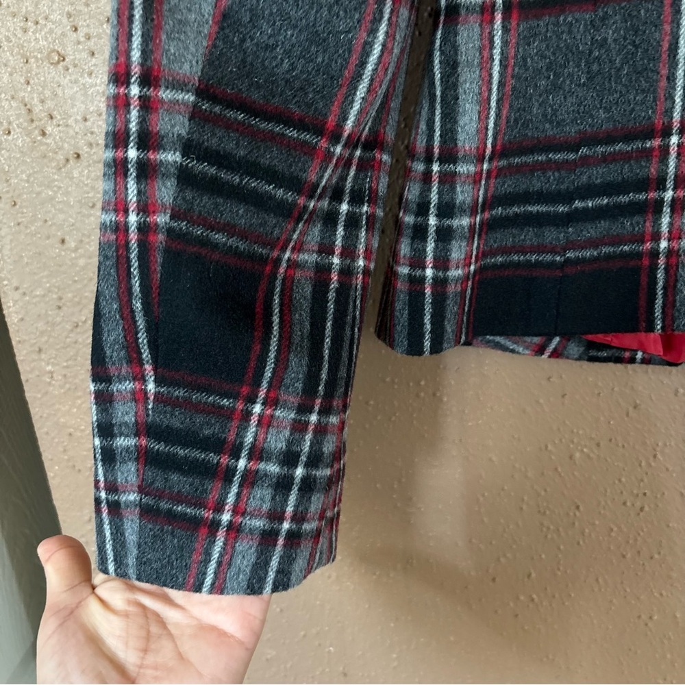 Talbots wool-blend tartan plaid blazer jacket in grey, black, and red size 2 - Picture 7 of 11